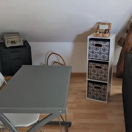 게스트하우스 D'hotes La Charmante 4*