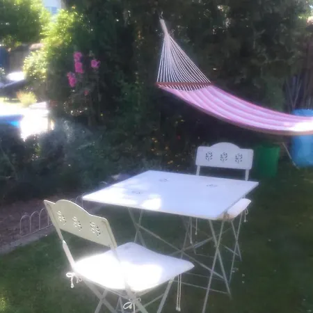 D'hotes La Charmante 게스트하우스 4*